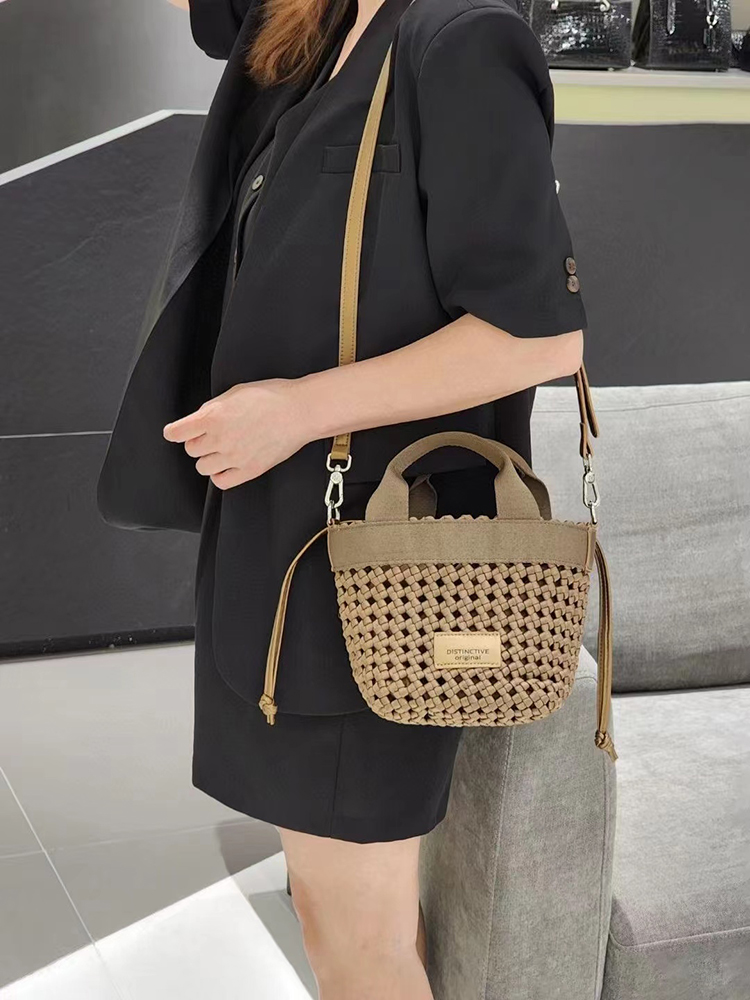 حقيبة حمل على شكل دلو مستطيلة  - مراجعة Women Bags Price وسعره