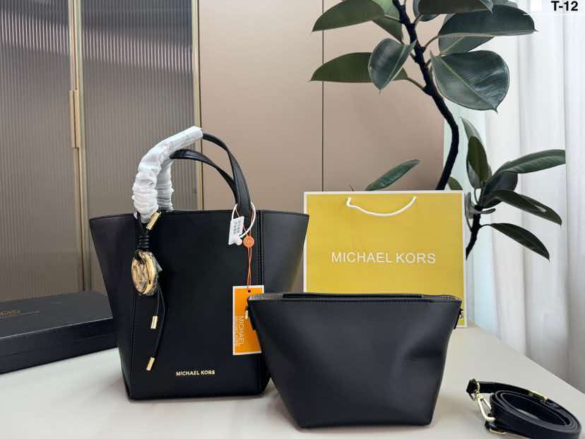 مايكل كورس/مايكل كورس MK 2026  - مراجعة Women Bags Discount وسعره